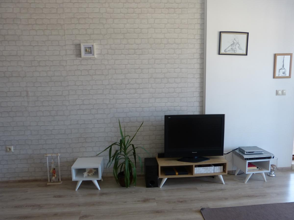 East From Paradise Apartment Warna Exterior foto